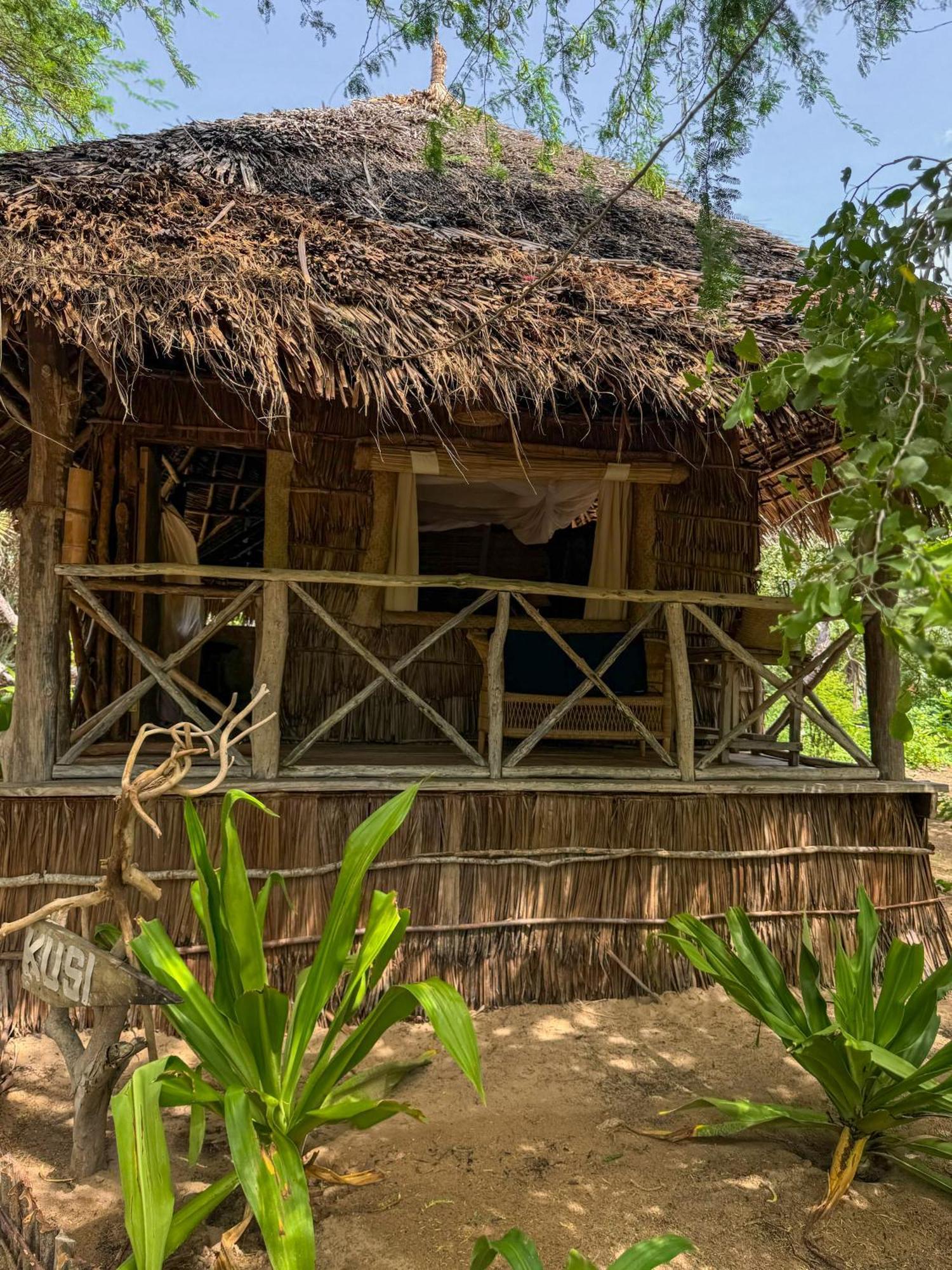 Che Shale Hotel Mambrui Exterior foto